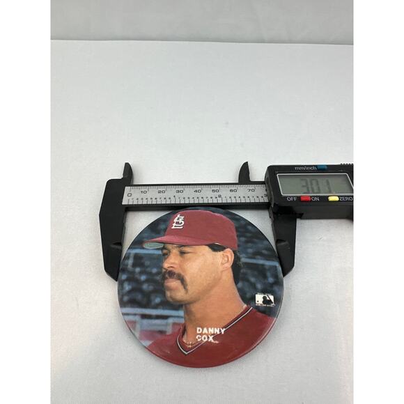 Danny Cox St. Louis Cardinals Baseball MLB Pinback‎ Button Collectible - Picture 4 of 4